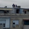 Krovovi nisu mesto za selfije, žurke i bakljade – kome pravila dozvoljavaju da se popne na vrh zgrade