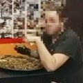 Kuvar optužen za prevaru: Za 40 minuta pojeo 8 kilograma pirinča i pošteno osvojio 547 evra? Pogledajte snimak