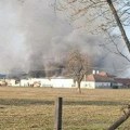 Lokalizovan požar koji je zahvatio hladnjaču u blizini Čačka: Vatrena stihija u objektu površine 400 kvadratnih metara, unutra…