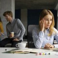 Ovih 5 znakova ne trpe toksične kolege, čuvajte ih se ako fušarite na poslu