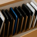 Telefoni na ulazu u školu? Priprema se novi zakon, ali konačna pravila još nisu doneta