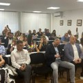 Одборници власти у Пантелеју ћутали у Скупштини, али гласали за позитивно мишљење о обилазници