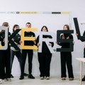Sa 41 na 58 Mejkers labova u srednjim školama širom Srbije