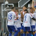 Hajduk pobedio Ajaks u Splitu: Meč prekidan, navijači veličali nacizam