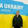 Kolinda u Ukrajini: U maskiranim pantalonama i majici sa snažnom porukom