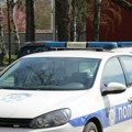 Užas ispred kafane na Novom Beogradu: Radnik obezbeđenja brutalno pretukao muškarca (32), zadobio prelom lobanje