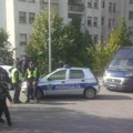 Muškarac pao sa 4. Sprata zgrade u Rakovici! Preminuo na licu mesta od zadobijenih povreda