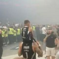 Najlepša slika posle finala ABA lige: Bio je osporavan od strane Grobara, Ife sada sa detetom slavi titulu!