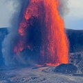 Vulkan Kilauea na Havajima izbacio lavu u visinu od 300 metara: Serija erupcija na Vellikom ostrvu