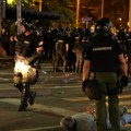 Uhapšeno 11 osoba zbog napada na policajce: Oglasilo se vjt: "Bacali kamenice i flaše, šutirali Žandarmeriju"