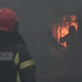Vatrogasci se i dalje bore sa požarom u aleksinačkom selu Tešica, nema povređenih ali je materijalna šteta velika