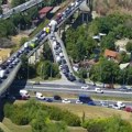 Šta se desilo na Pančevcu? Sudar usporio saobraćaj, sve mili, ima povređenih