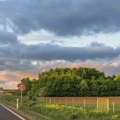 VREME DANAS: Svežije, promenljivo sa kišom
