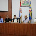 Pet gradskih parcela prodato na licitaciji: Aleksandra Spasić tvrdi da su novinari, koje je prethodno udaljila iz sale…