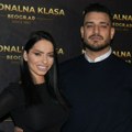 Stravične slike sa mesta nesreće: Darko i Katarina Lazić u teškom stanju prevezeni u bolnicu, vatrogasci pevača izvlačili iz…