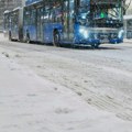 Zbog snega izmenjene trase autobuskih linija gradskog prevoza