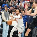 Jokić sa Denverom doživeo debakl, uzaludnih 38 poena Srbina, svemu prethodio susret sa legendom NBA