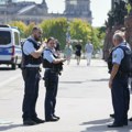 Drama u Bavarskoj: Pritvorenik pobegao na putu ka sudu - policija upozorila građane da mu ne prilaze