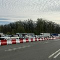 AMSS: Gužve na Batrovcima i Šidu, putnička vozila čekaju i četiri sata na izlaz iz zemlje