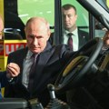 "Teška greška" Putin oštro odgovorio Nemačkoj, Medvedev još žešći: "Meta bi trebalo da bude voz kojim EU lideri idu u Kijev"…