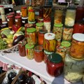 Biznis iz Koceljeve dokazuje gde leži prava zarada na selu: Zašto je prerada paprike u ajvar i šljive u džem najbolji izbor da…