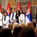 Uručeni ugovori o radu za 100 najboljih diplomaca medicine i 380 najboljih tehničara FOTO/VIDEO