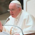 Папа: "Нагорно-Карабах пролази кроз хуманитарну кризу"