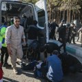 Iranski ajatolah Hamenei obećao ‘oštar odgovor’ posle eksplozija koje su odnele više od 100 života