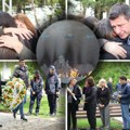 Roditelji dece ubijene u "ribnikaru" stigli u Malo Orašje: Zapalili sveće i ostavili cveće stradalima: Prizor koji tera suze…