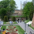 Danas sunčano, temperatura preko 30 stepeni, počinje prvi letnji toplotni tala