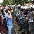 One su nove ikone Zemuna: Fotografija dve gospođe koje blokiraju ulicu je postala hit, i svi bi danas želeli da rade isto što…