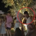 VIDEO Pogledajte kako se Novak zabavlja na žurci u Grčkoj: Vitlao maramicom i ludovao sa decom