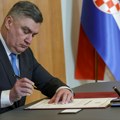 Muškarac pokušao da uđe u Milanovićev kabinet: "u automobilu mi je bomba!"