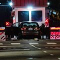 Automobil se zakucao u kapiju američke Tajne službe u Vašingtonu, uhapšena jedna osoba