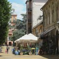 Grafiti sa likom Ratka Mladića na zidu objekta Islamske zajednice u Somboru