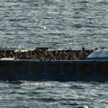 Grčka Obalska straža i Fronteks spasli 241 migranta južno od Krita