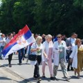 "Nema deeskalacije dok hapse nevine Srbe" Velika kolona Srba stigla u Zvečan, protest zbog Kurtijevog terora (foto/video)