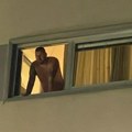 Alo! Paparazzo Janjuš izleteo go na prozor apartmana, a evo šta nam je poručio pred početak Elite