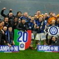 Najslađi trijumf za šampionsko slavlje Fudbaleri Intera pobedili Milan i osvojili jubilarni 20. skudeto