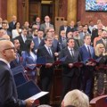 Varheji čestitao Vučeviću: Radujem se saradnji na pristupanju Srbije EU