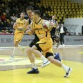 Zadrani ne vole nikoga! Provocirali i vređali bivšeg igrača, malo je falilo da izbije masovna tuča!