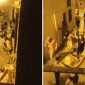 Хаос на улицама Шпаније, локално становништво и мигранти се туку чиме стигну: Има повређених