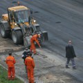 Sanacija asfalta u Bulevaru Nikole Tesle nakon vojne parade