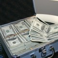 Multimilijarder razbesneo Ameriku: Kupio rusku naftu za 33 milijarde dolara