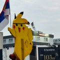 Protest ispred Informera: Demonstranti blokirali saobraćaj, policija napravila kordon