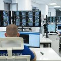 Uvode se AI kamere uoči Svetskog prvenstva: Policajci pritiskom na dugme pričaju na 50 jezika!