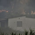 Evakuacija iz letovališta Siviri na Halkidikiju, požar oštetio kuće