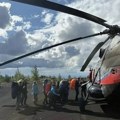 (Foto) Turisti zaglavljeni na vulkanu Drama na Kamčatki: Voda odnela 30 kilometra puta, pokrenuta evakuacija