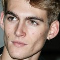 Tragedija u svetu poznatih: Sin Sindi Kraford preminuo u 27. godini