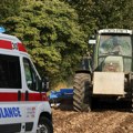 Jeziva tragedija kod Loznice: Parkiran traktor se pokrenuo i pokosio čoveka u dvorištu kuće